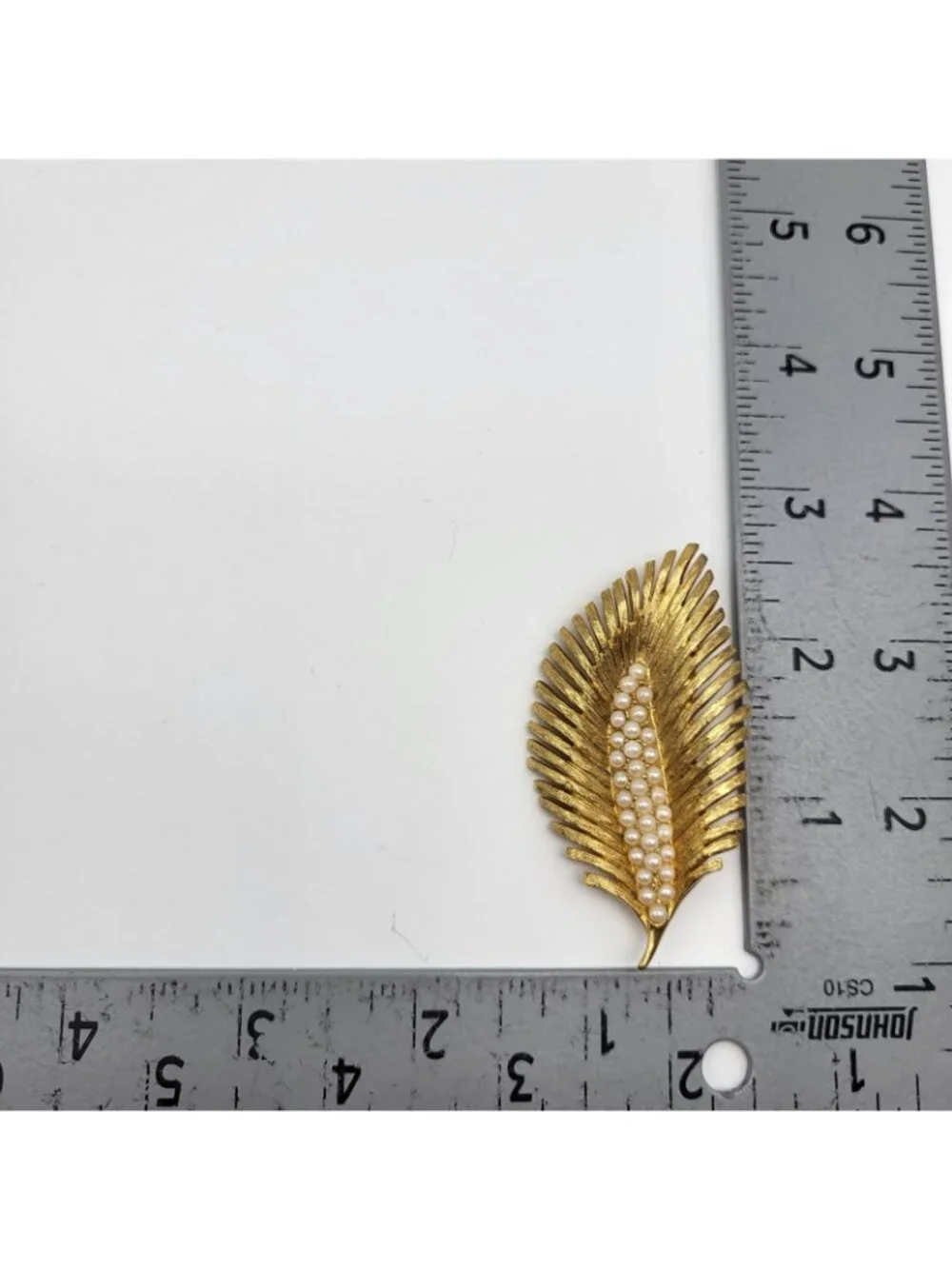 Vintage Signed Napier Brooch Leaf Feather Faux Pearls Goldtone elegant bridal